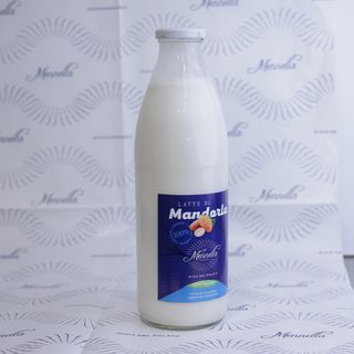 Bottiglia latte di mandorla artigianale 1 l