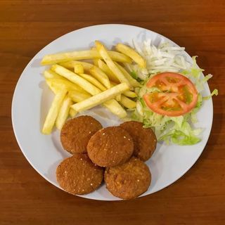 Falafel + Patatas + Bebida