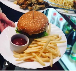 Бургер МЕНЮ з курячим стейком 