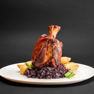 Smoked pork osso bucco