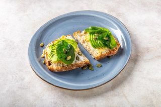 АВОКАДО ТОСТ