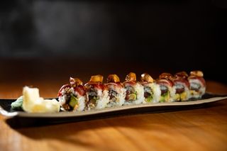 Uramaki De Atún Y Foie De Pato (8 Uds.)