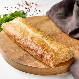 Шашлик зі свинини у листковому тісті