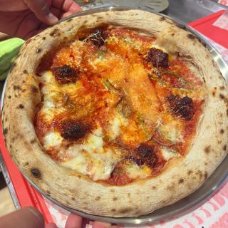 Pizza Napolitana CALABRESA