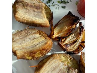 Картопля печена з салом та аджикою (290g)