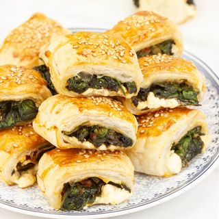 Ciasto francuskie z serem ze szpinakiem 250g