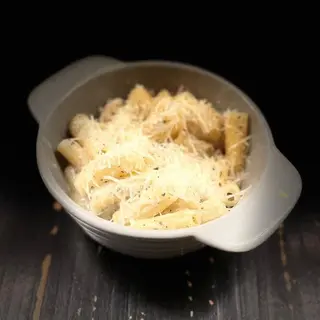 Pasta artesana con trufa. (1 o 2 personas)