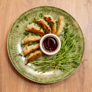 Niku gyoza pierożki z mięsem