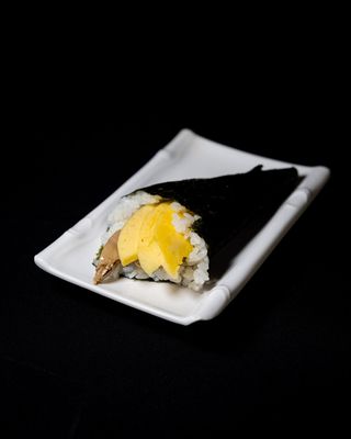 Temaki de foie con mango