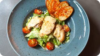 «Цезарь» с куриным филе