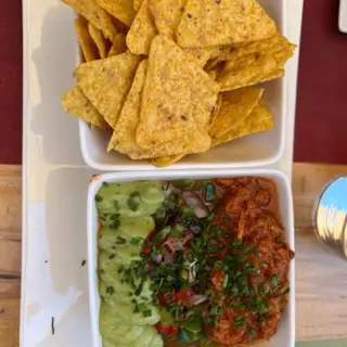 Poke Nachos Spicy Tuna