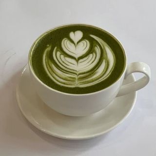 Матча латте на миндальном молоке 