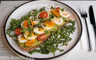 Avocado & Eggs Toast 340 g
