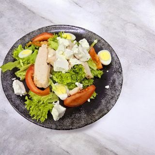 Салат з куркою та сиром фета (240г)