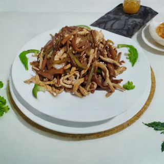 Wok piletina sa bambusom