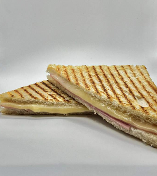 Sándwich Mixto De Pavo