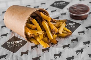 Domaći pomfrit sa chef umakom