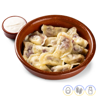 Empanadas hervidas con cereza