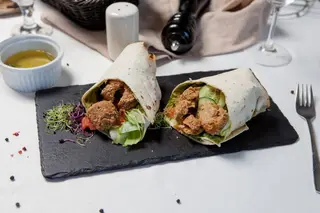 Wrap cu falafel