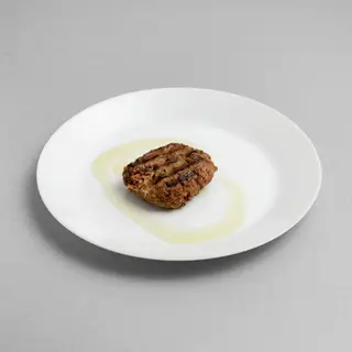 Polpetta di cavalo piatto