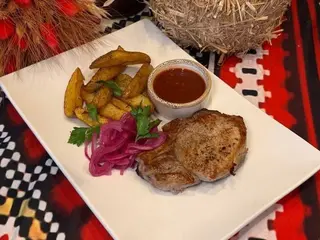 Стейк зі свинини на кістці (380g)