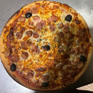 Pizza Pequeña Frankfurt (24 Cm.)