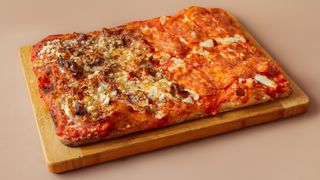 Metà calabra e metà daje teglia 30x40 per 3 persone circa