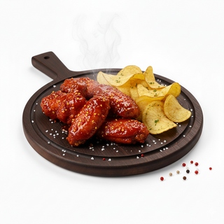 Aripioare de pui picante cu chipsuri