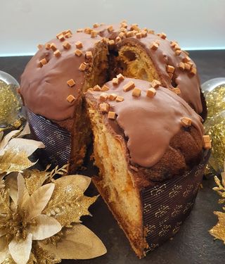 Il nostro panettone da 1 kg al caramello salato