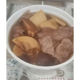Cerdo con Bamb y Setas