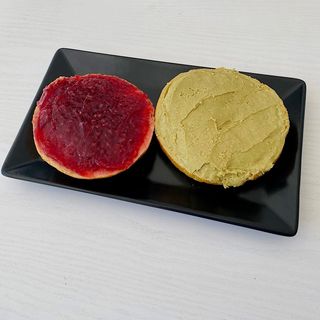 Pistaći malina bagel