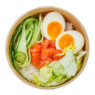 Боул з лососем