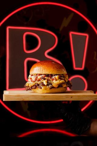 BURGUER DEL MES JUNIO: MAC&BLITZ