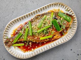 Dorado în stil asiatic