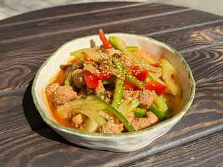 Салат з соєвим м'ясом