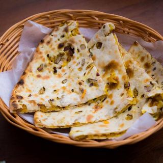Chicken Keema Naan