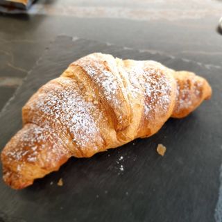 Croissant mela e cannella