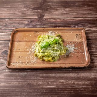 Pasta Tagliatelle Al Pesto