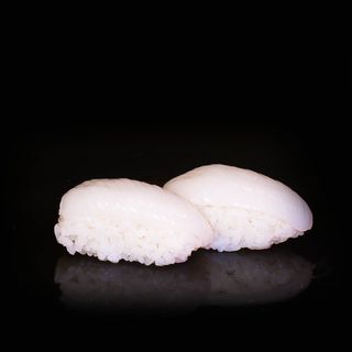 Nigiri ika 2 pezzi