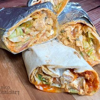 Durum finger de pollo con patata fritas dentro