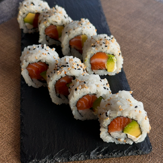 Uramaki Salmon Cream