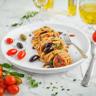 Pasta A La Putanesca