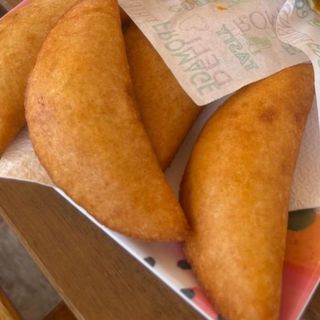 Empanada de pollo mechado