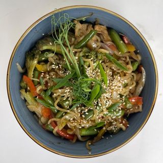 Жаренный рамён (курица)