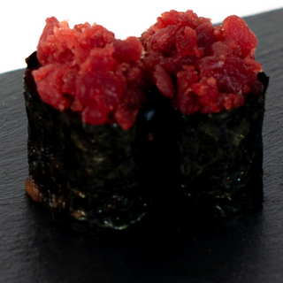 Gunkan Atún (2 Pzs.)