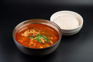 Суп "Юккедян" с рисом (500 гр.)