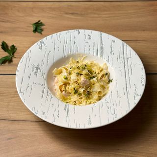 Феттучини с сёмгой