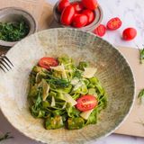 Фетучини с семгой и шпинатом 