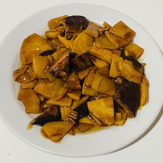 Bambú Y Setas Salteadas