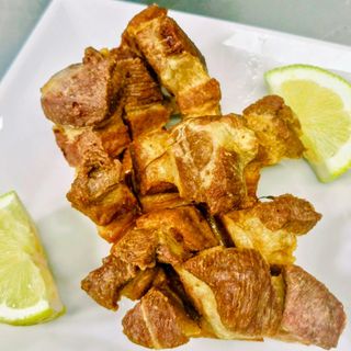 Porción de Chicharrón
